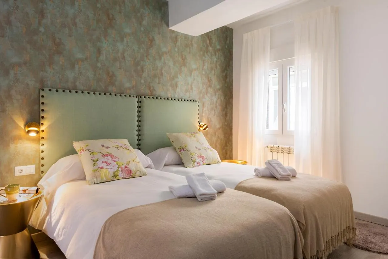 Genteel Home Mano De Hierro Granada Apartment
